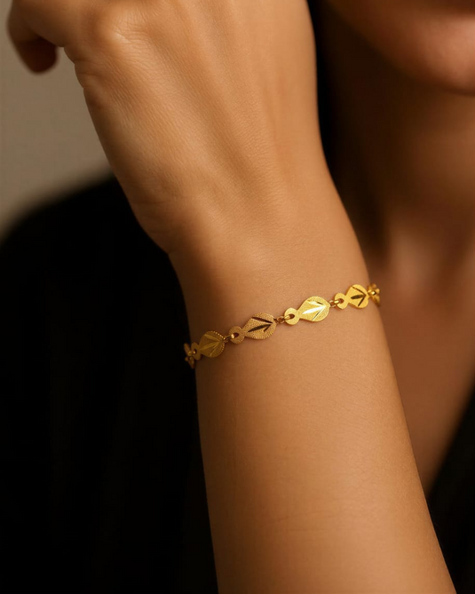 Leaf Pattern Gold Bracelet-SG440005