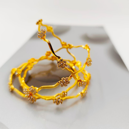 Wavy Floral Stone Bangles-SG550002